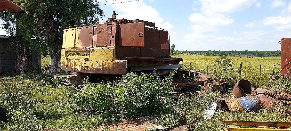 Excavadora Caterpillar Modelo 235