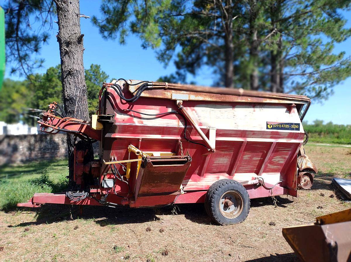 Mixer Taurus 10m3 Modelo Luclar