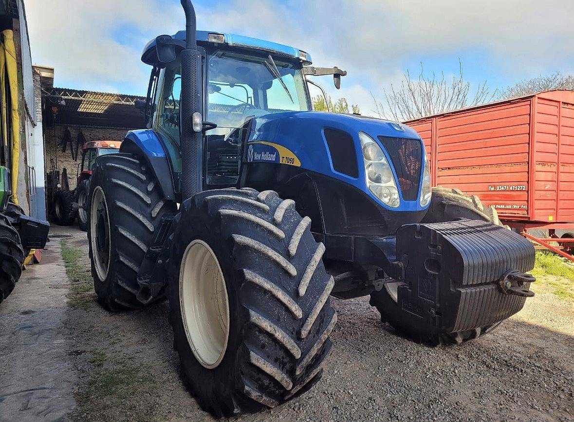 Tractor New Holland 7060 Tracción Doble