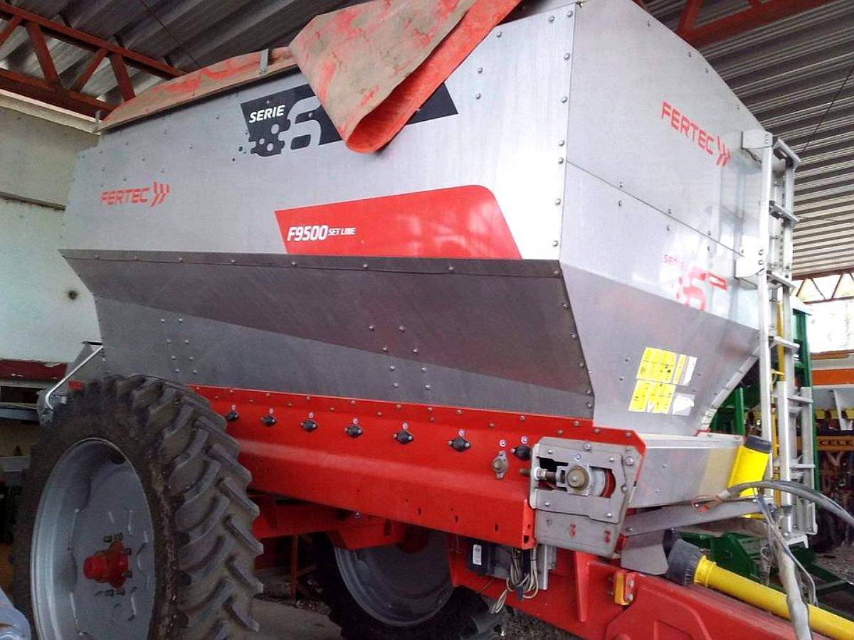 Fertilizadora Fertec 9500 Kg