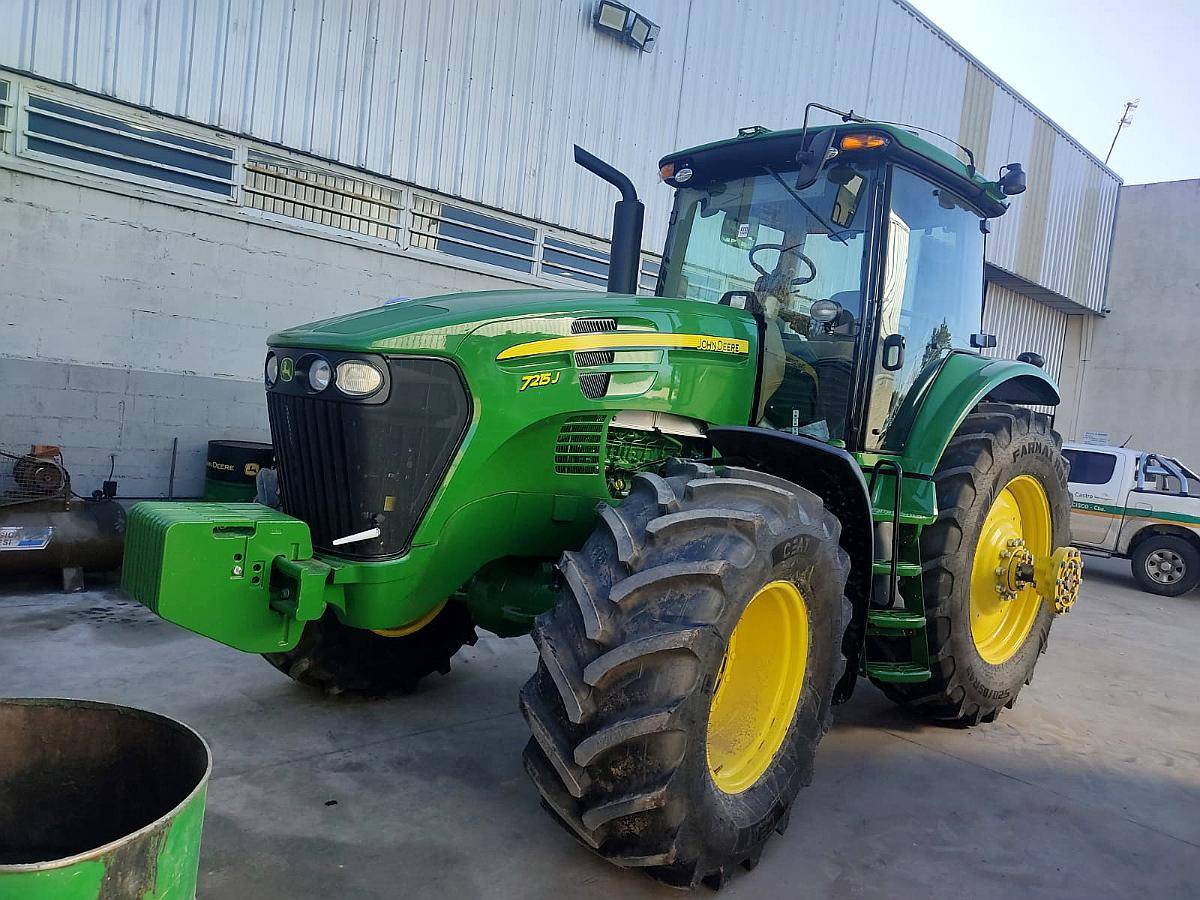 Tractor John Deere 7215j Nuevo