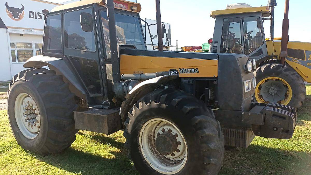 Tractor Valtra BH 180 - Disponible, Cnel Suarez