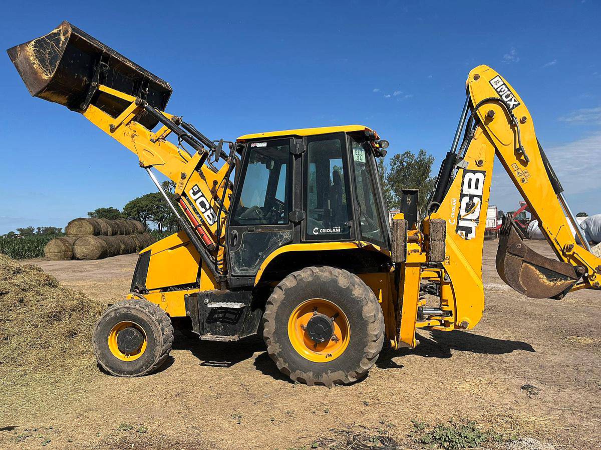 Retroexcavadora JCB 3cx Usada