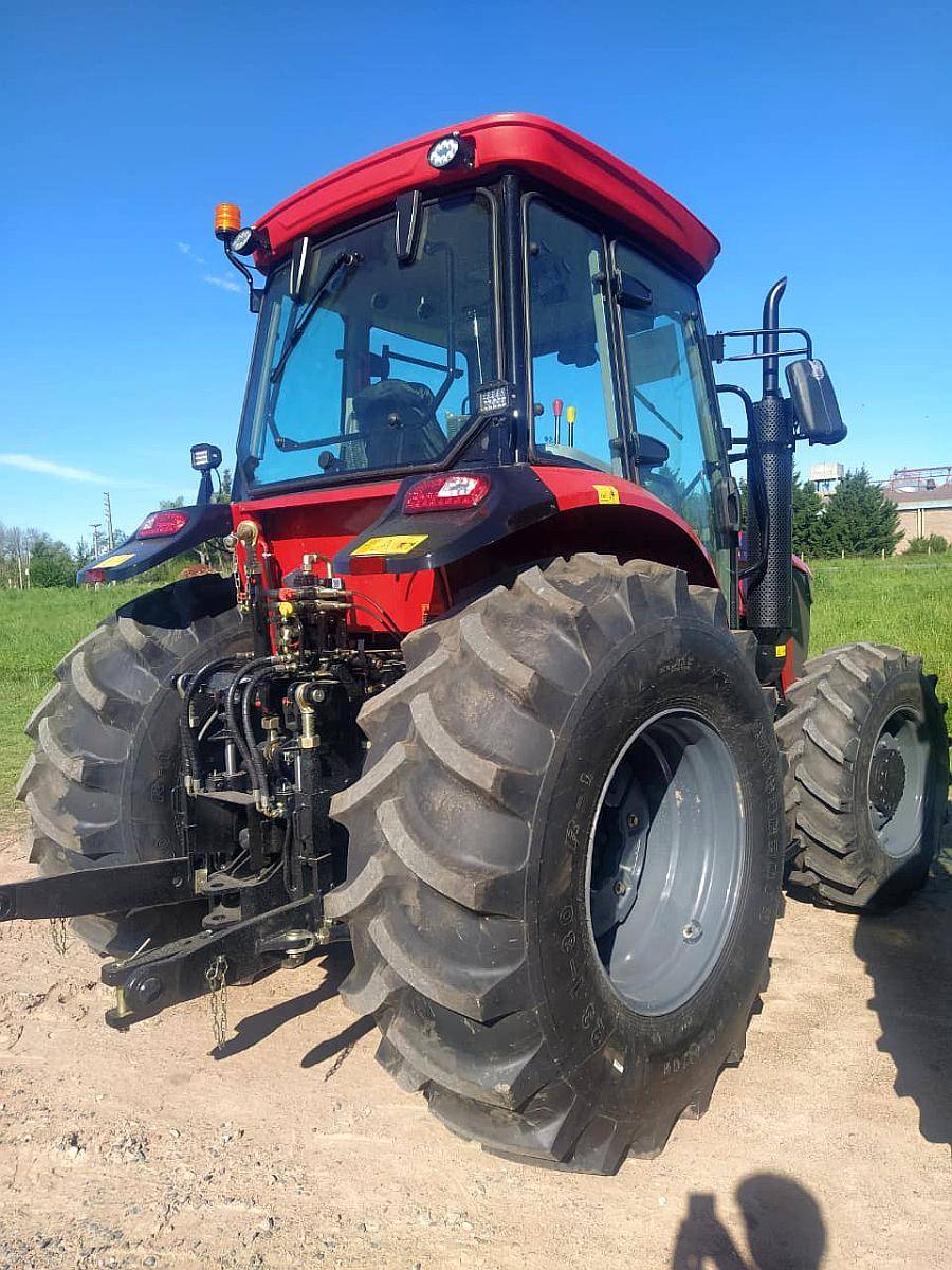 Tractor Marca Chery Mod RS1104