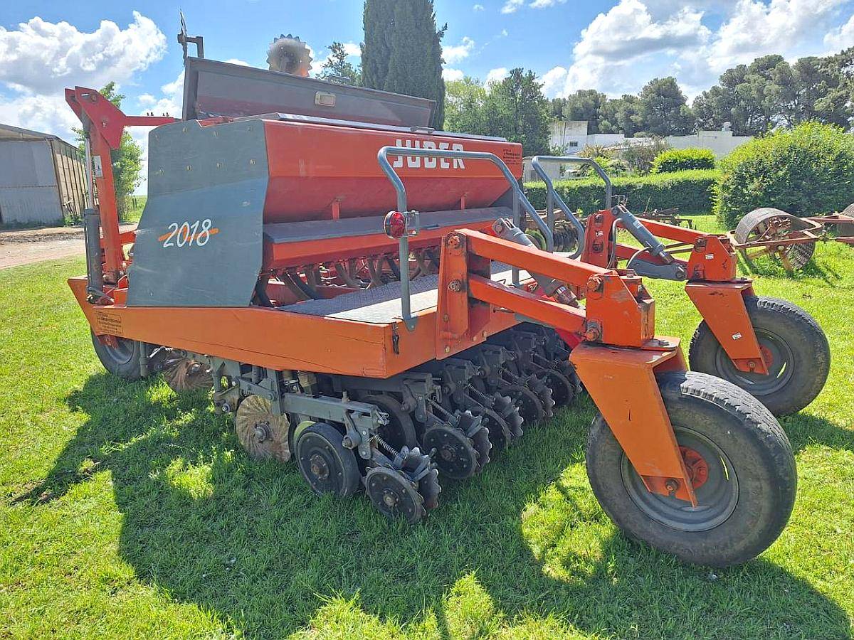 Sembradora Juber 2018 de 14 a 21 con Alfalfero