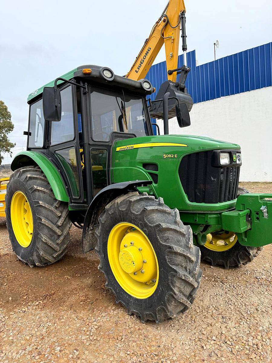 Tractor John Deere 5082e Usado