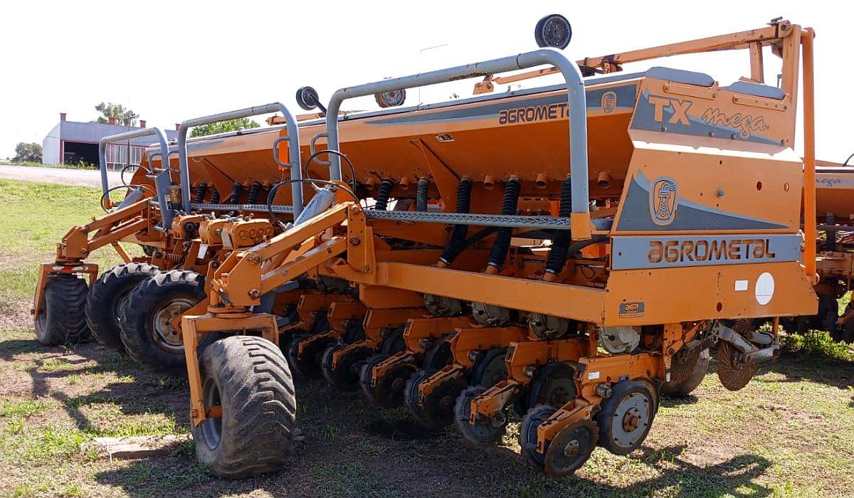 Agrometal TXN Mega 16-52 2011 Neumática