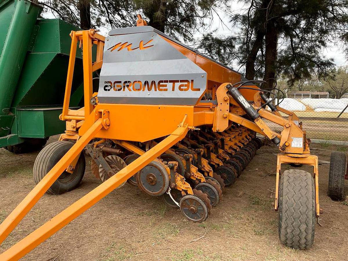 Sembradora Agrometal MX 23/21