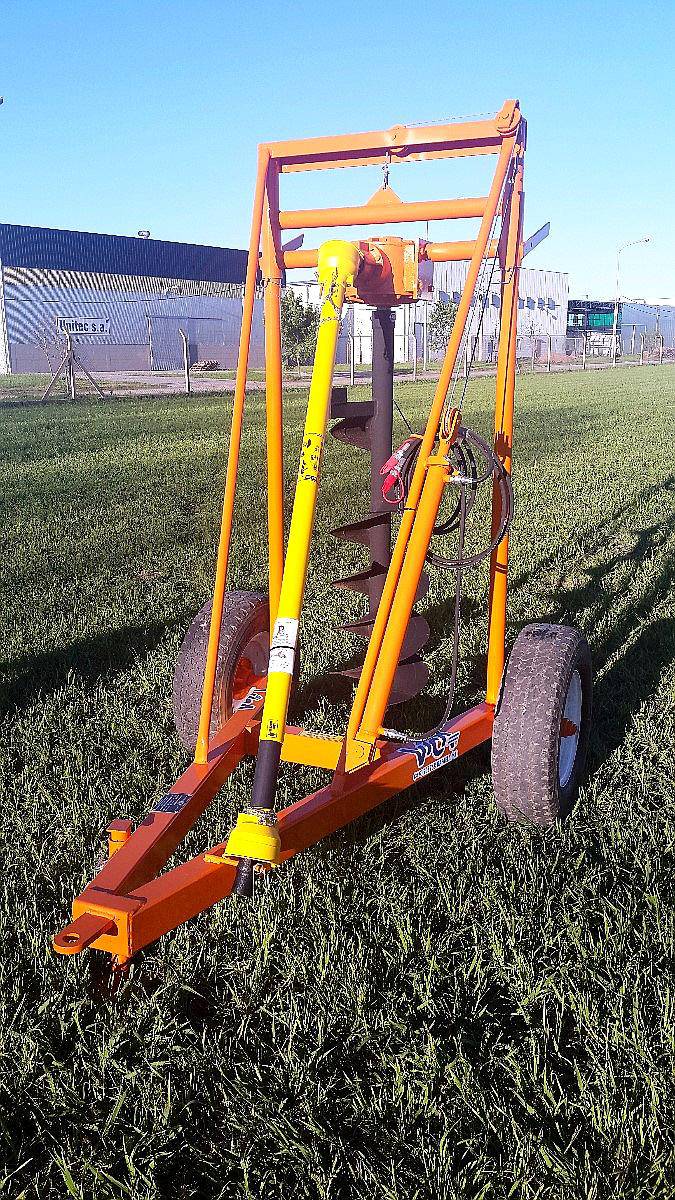 Hoyadora Hidráulica de Arrastre Vica