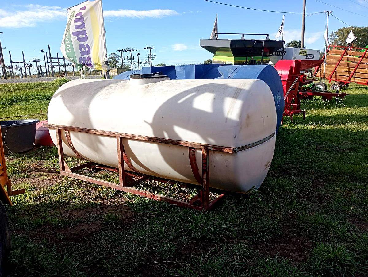 Tanque de 3000 Lts