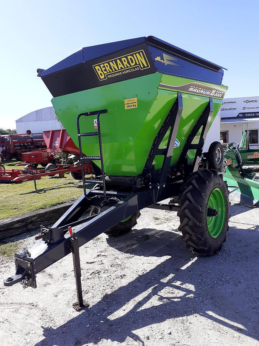 Fertilizadora Bernardin M3000 XS