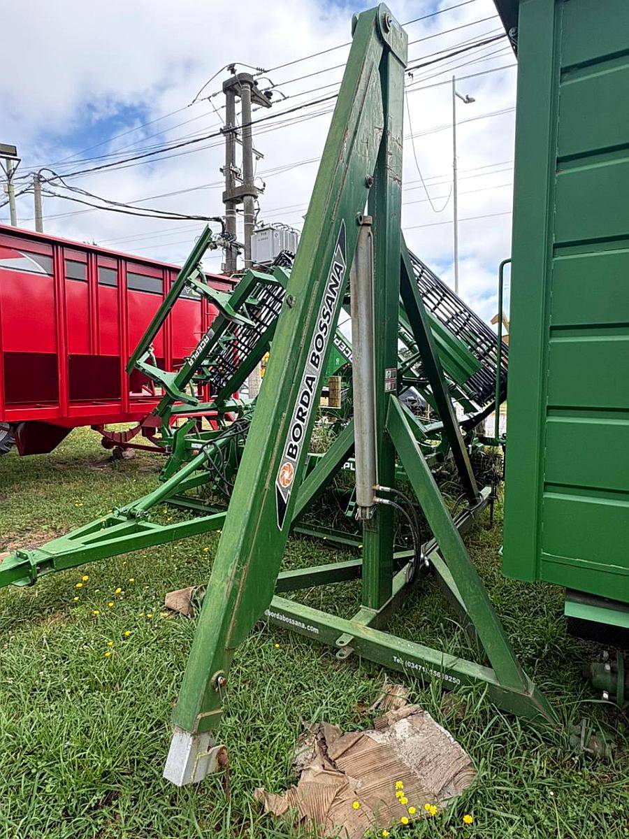 Pluma Borda Bossana con Grúa de 1 Movimiento