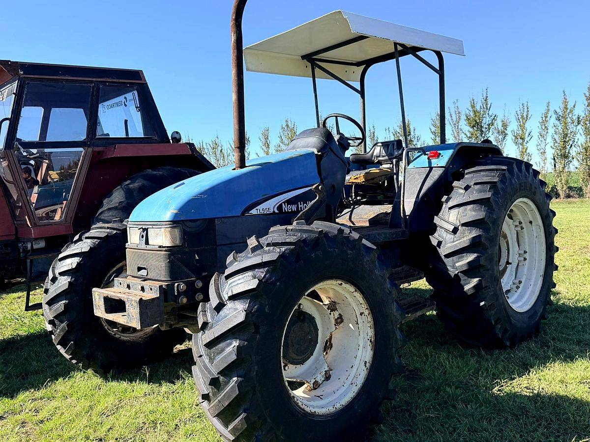 New Holland TL 95 - año 2004