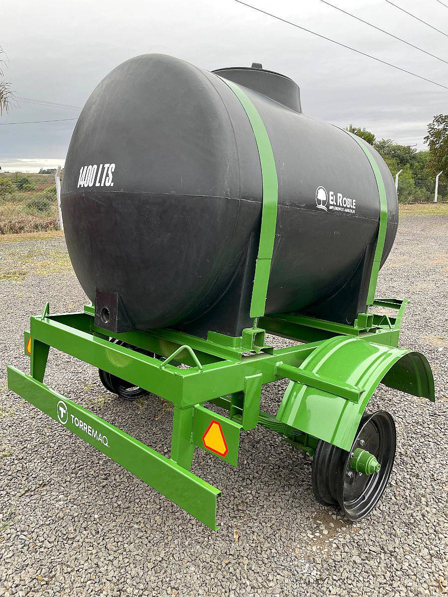 Acoplado Tanque 1400 LT