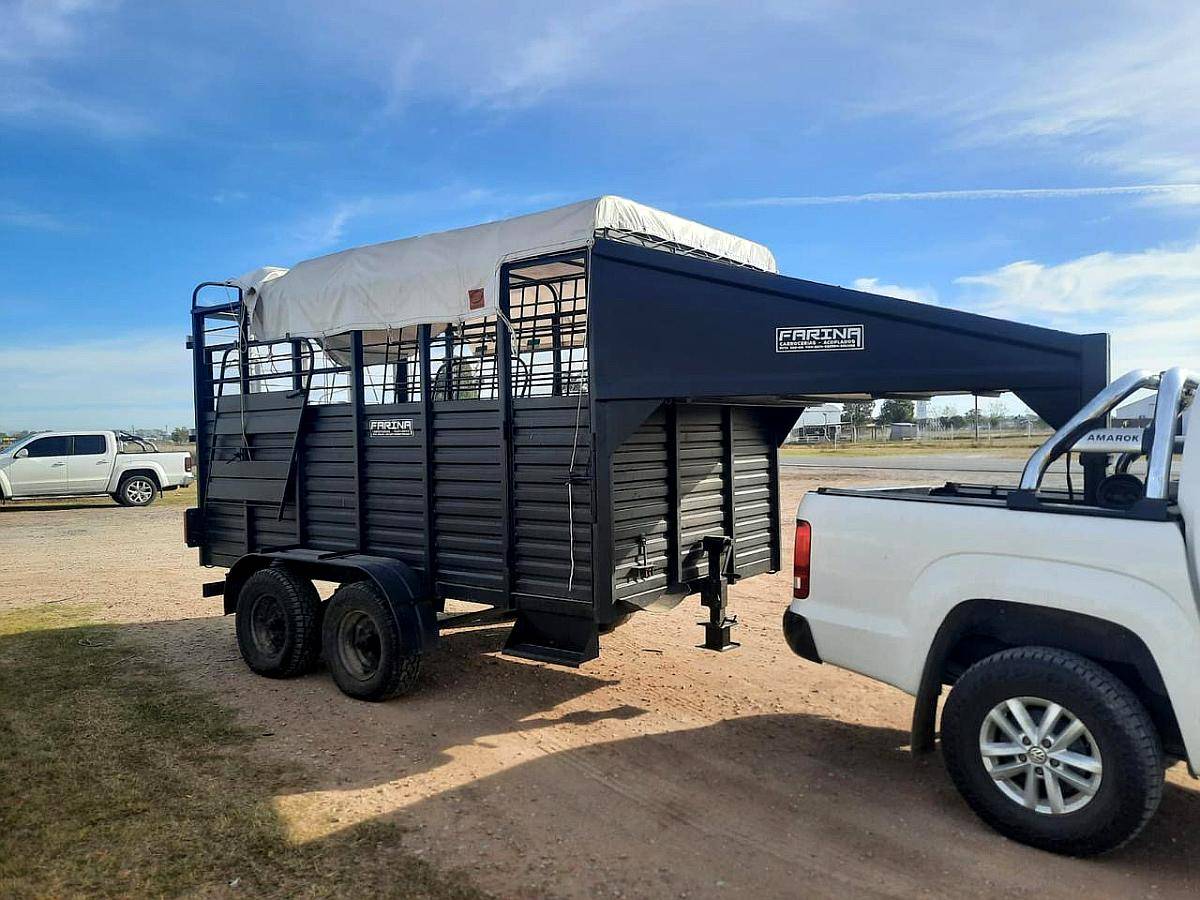 Acoplado Farina para Caballos