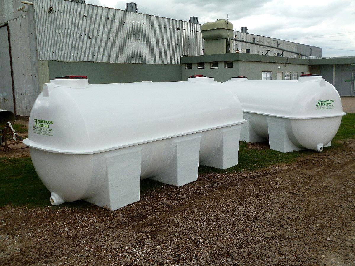 Tanques 8000 Litros Prfv. Plasticos Laspiur SRL.