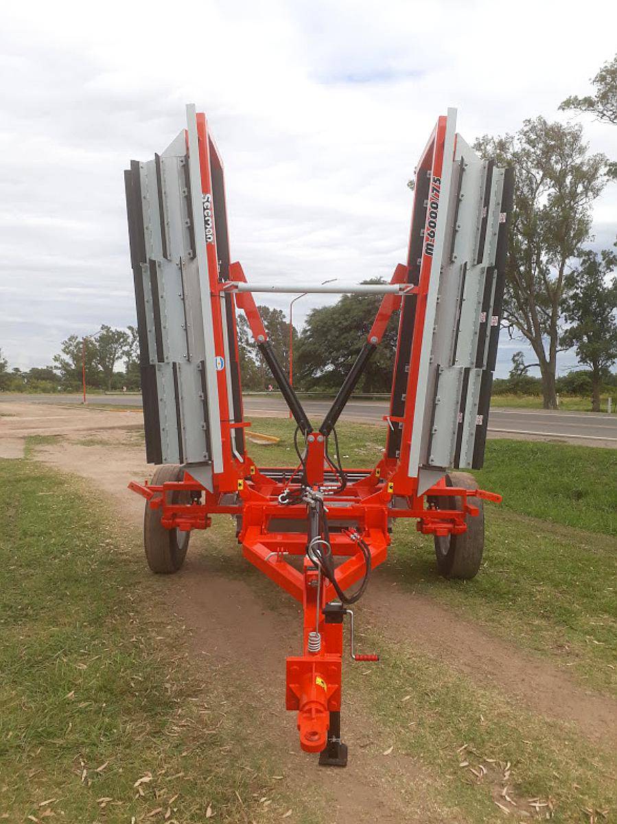 Rolo Marca Secman Triturador de Rastrojo Modelo M6000/75