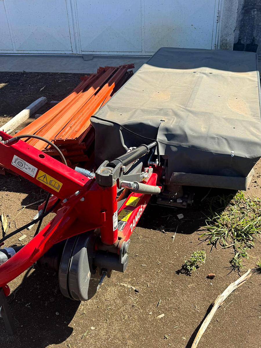 Segadora de 3 Puntos Fella Ramos 248, de 2,42 M