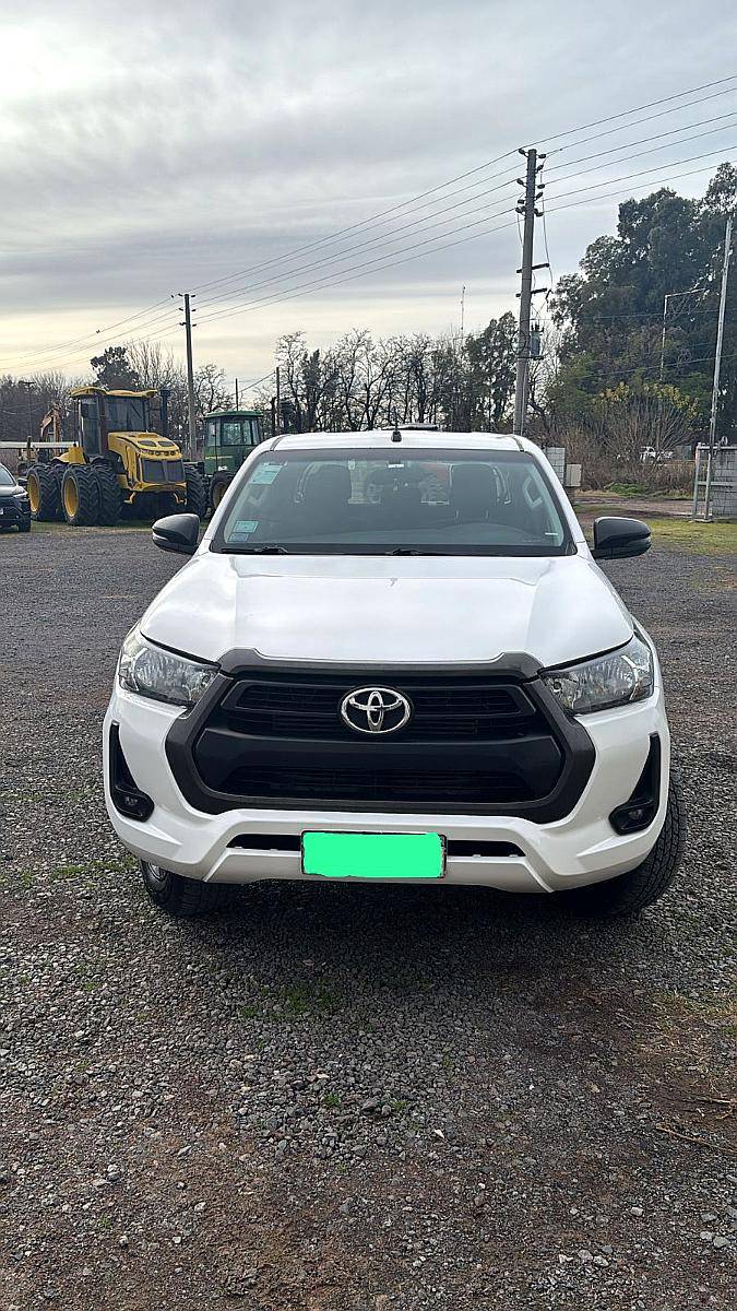 Toyota Hilux 2020 Como Nueva