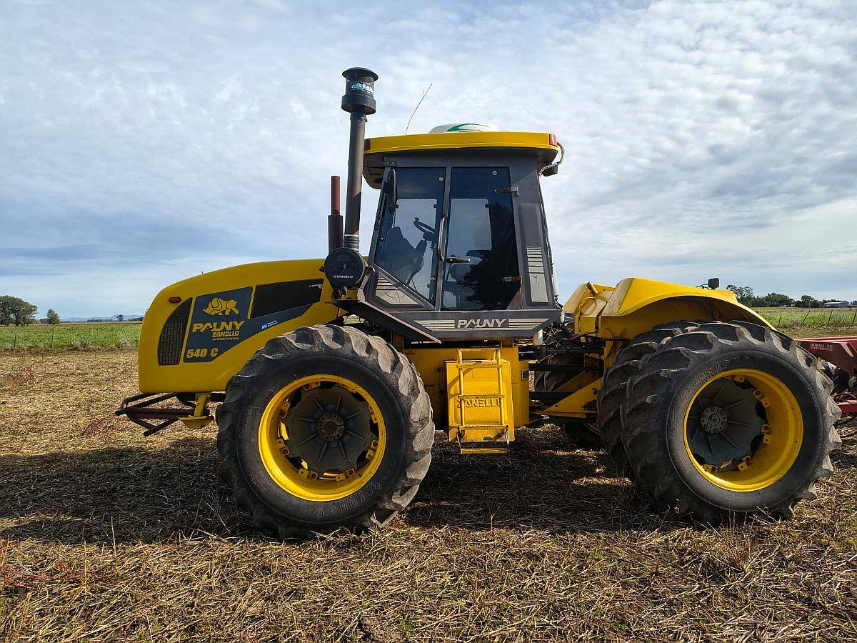 Tractor Pauny 540 de 220hp