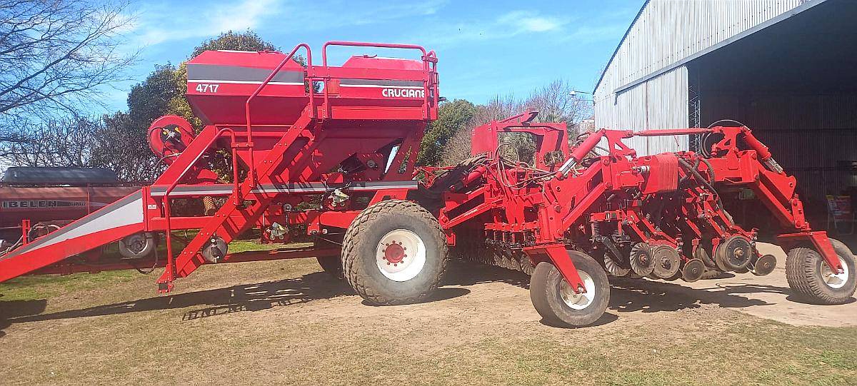 Sembradora Crucianelli AIR Drill de 47 a 17 cm