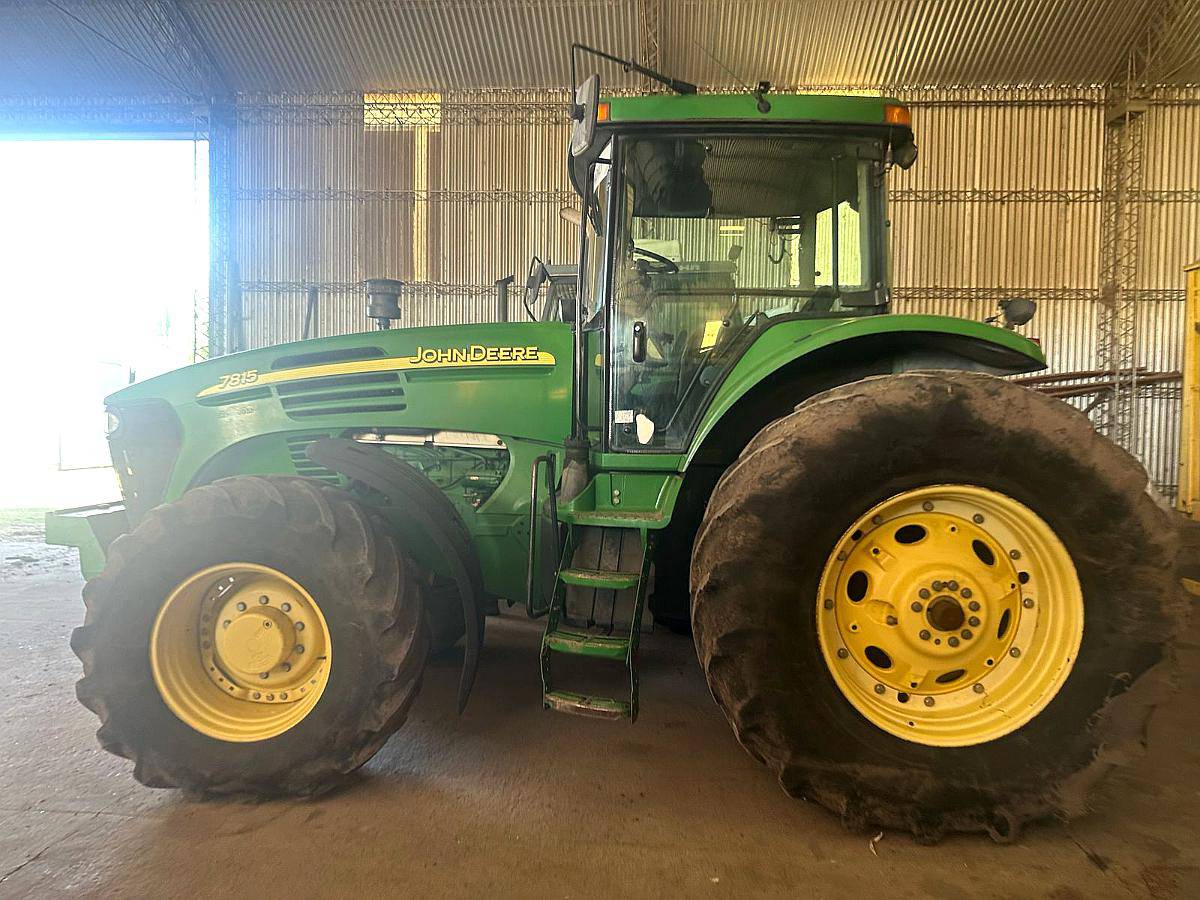 Tractor John Deere 7815