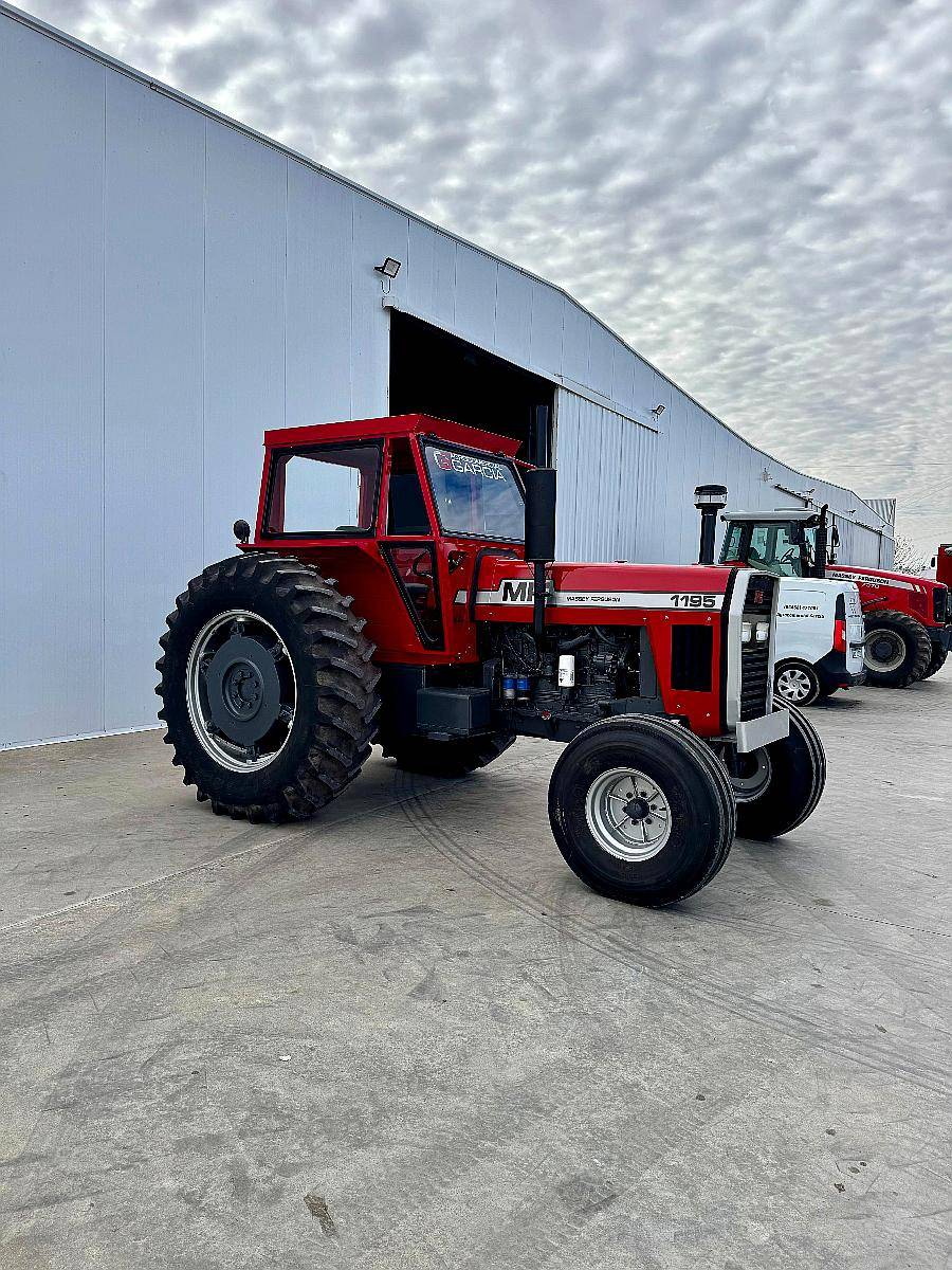Tractor Massey Ferguson 1195