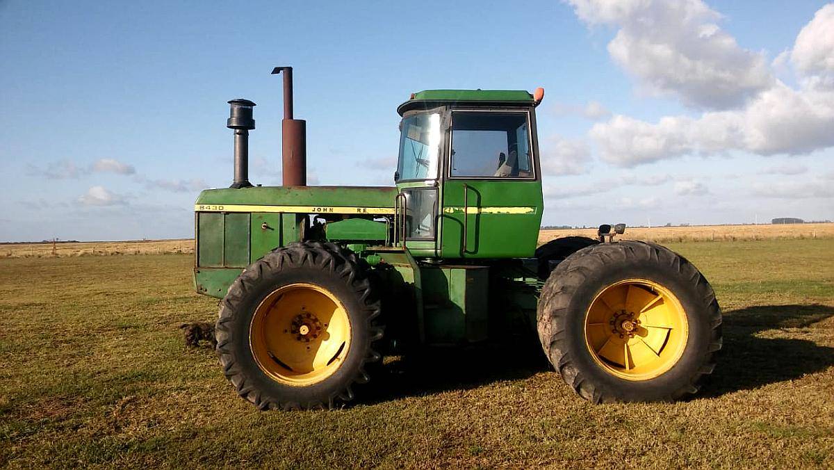 Tractor John Deere 8430