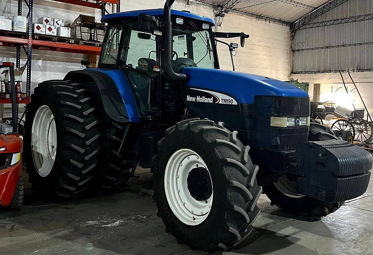 Tractor New Holland TM190 HP - 6.500 Hs - Piloto Plantium