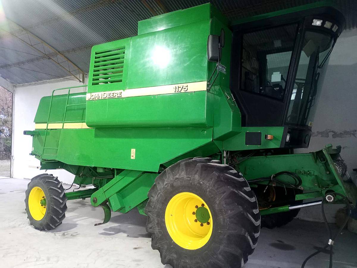 John Deere 1175 2004 - 23 Pies - 7600 Horas