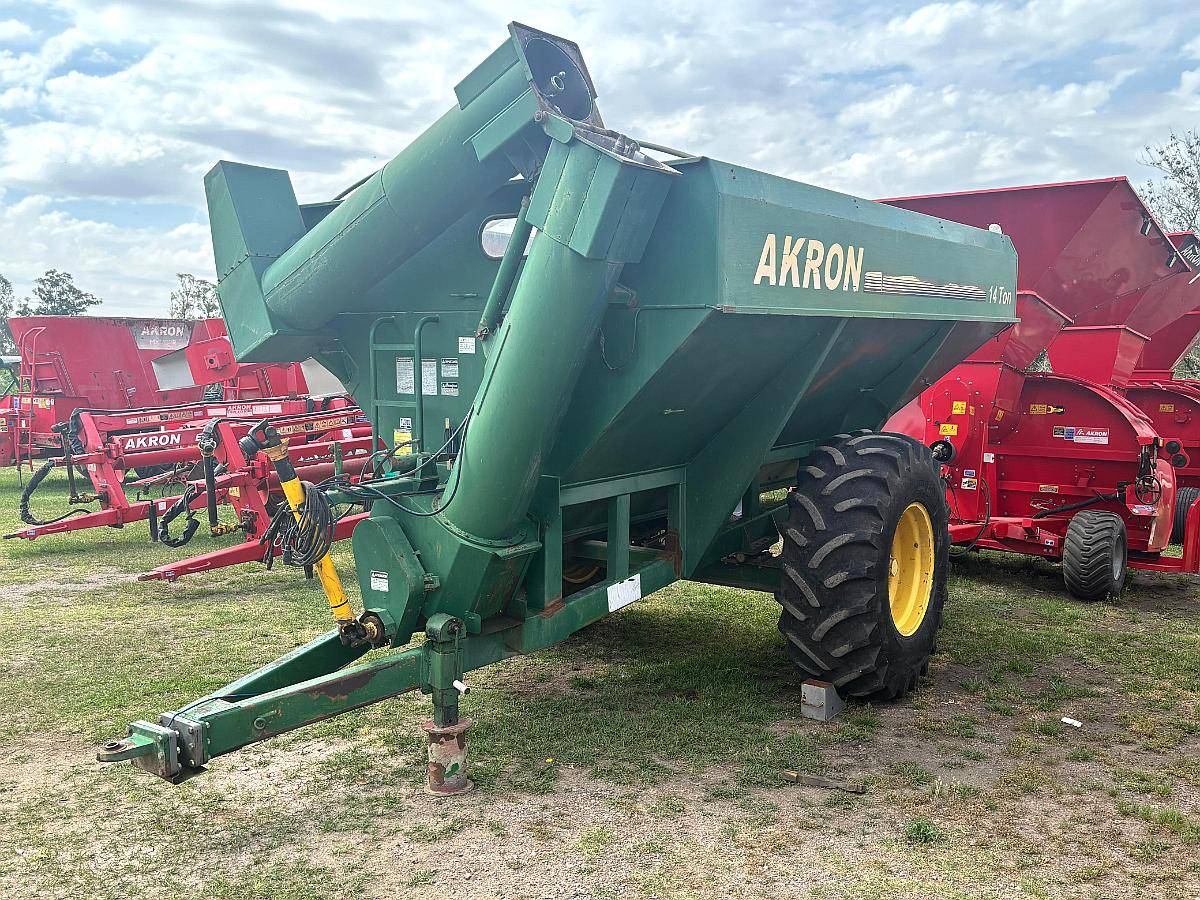 Tolva Akron Modelo TAD14 C/cubiertas y BZA (tl0200)