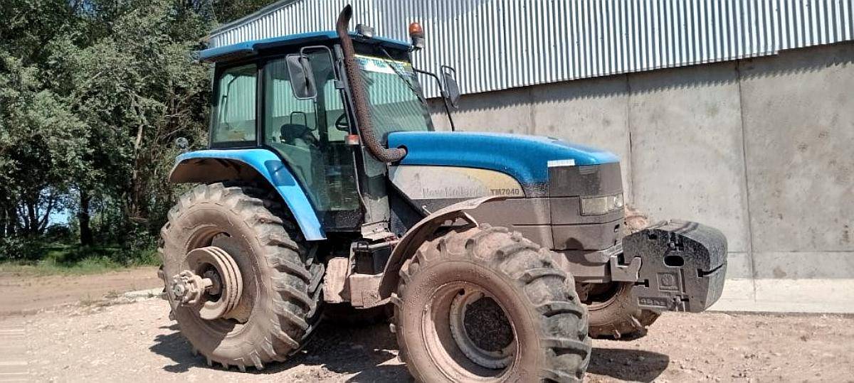 Tractor New Holland TM7040 Mod. 2010