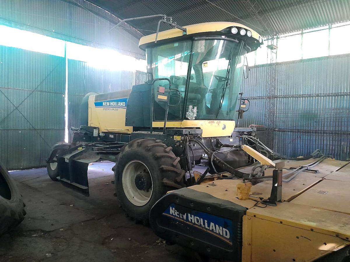 Segadora Autopropulsada New Holland SR 200