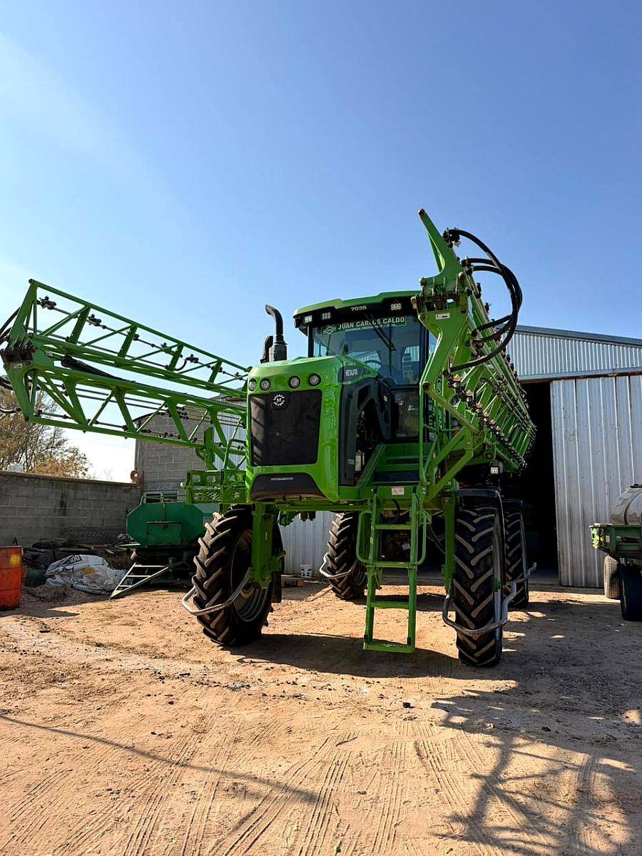 Pulverizadora Metalfor 7035 año 2024 Recibo Tractor