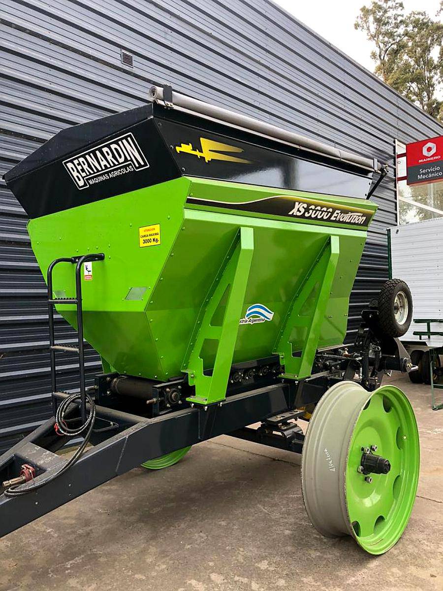 Fertilizadora a Cinta Bernardin XS 3000 Evolution