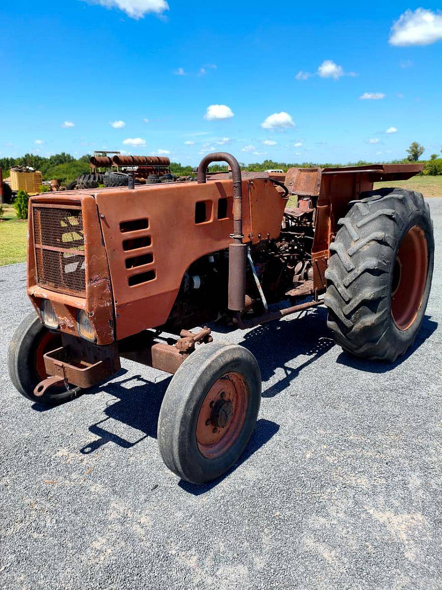 Tractor Zanello UP-10 con Levante de 3 Puntos
