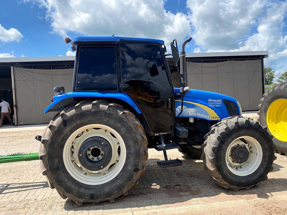 Tractor New Holland 5070