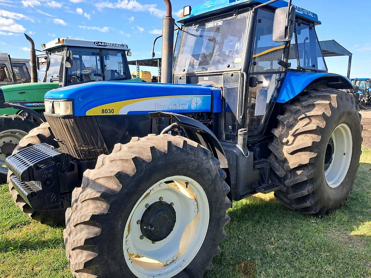 Tractor New Holland 8030 - Usado año 2014