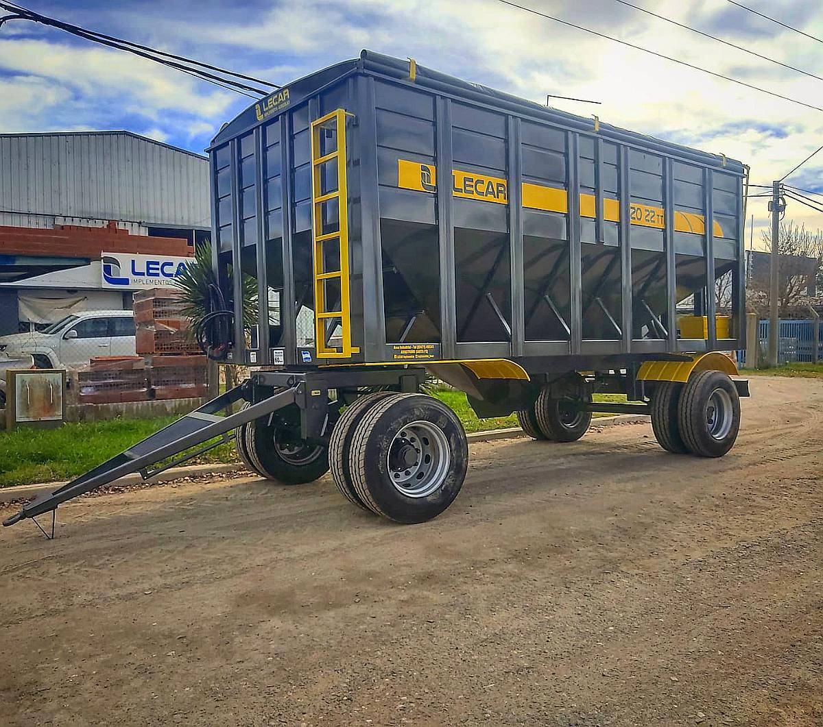 Tolva para Semillas y Fertilizantes 20-22 TT