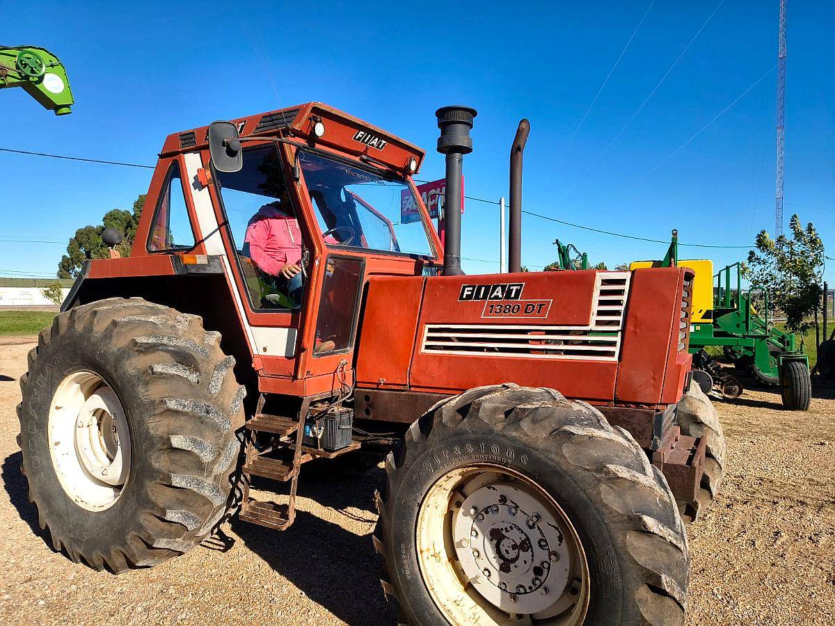 Tractor Fiat 1380 130hp
