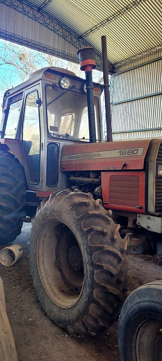Tractor Massey Ferguson Modelo 1660 Dual Cabinado año 1992