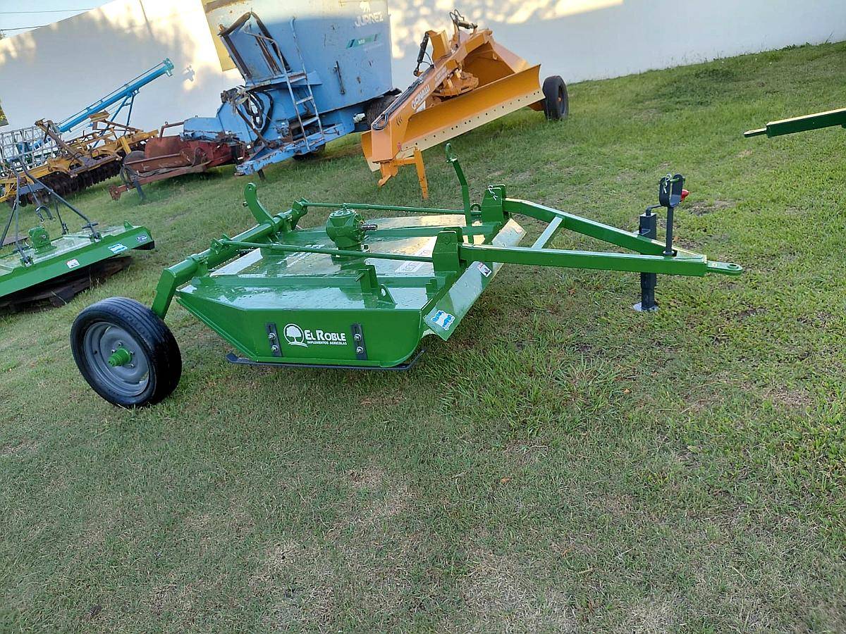 Desmalezadora de Arrastre Marca el Roble
