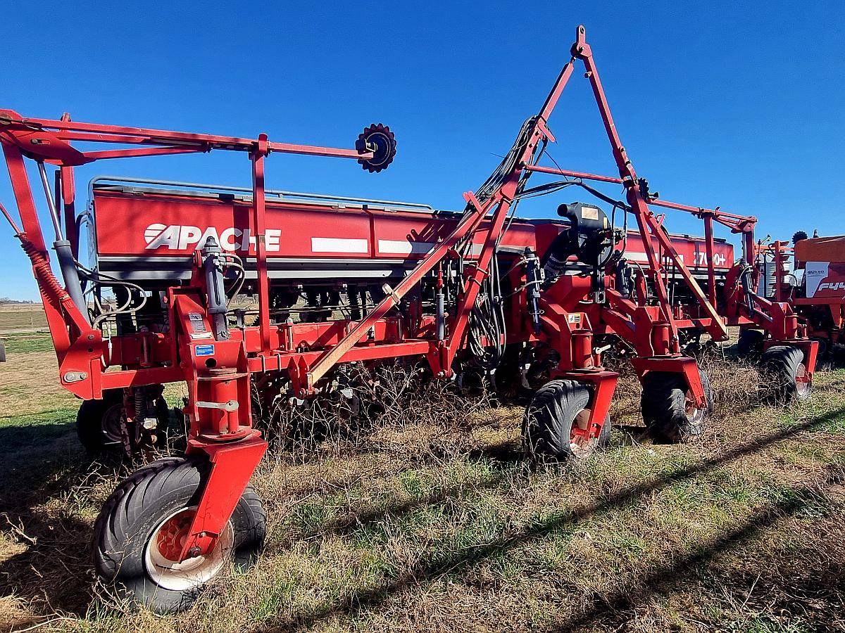 Sembradora Apache 27000 de 16 a 52 de 2 Modulos con Matermac