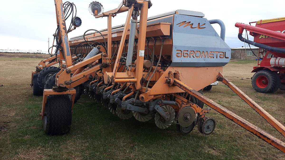 Sembradora Usada Agrometal MX 33 21cm