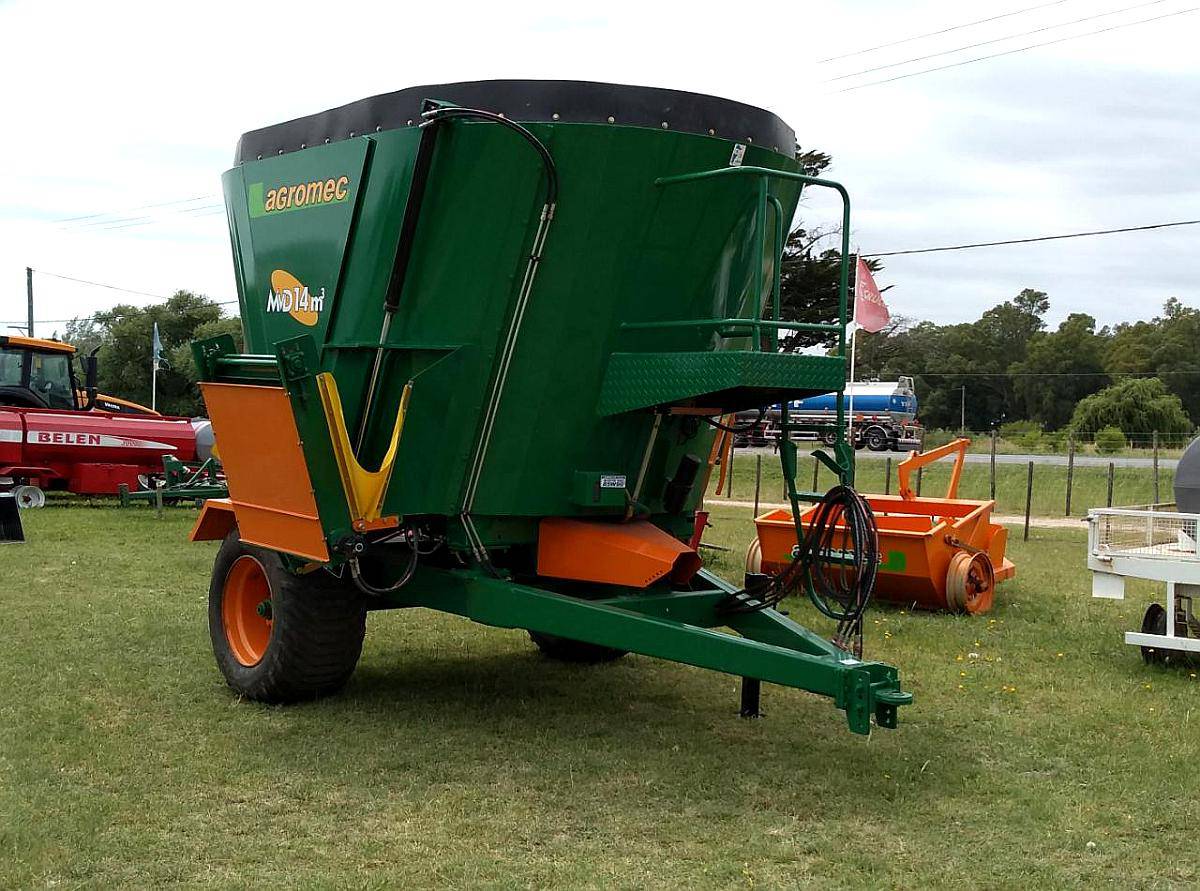 2945mixer Vertical Marca Agromec DL MVD 14 M3