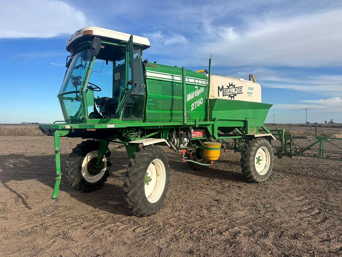 Pulverizador Autopropulsado Metalfor Multiple 2750 Usado