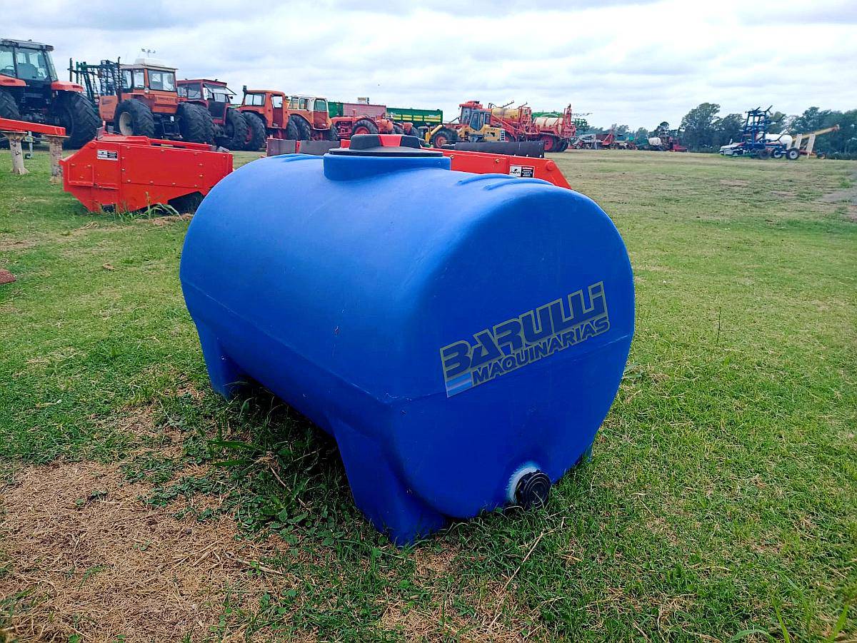 Tanque Horizontal Plastrong para 320 Lts Nuevo