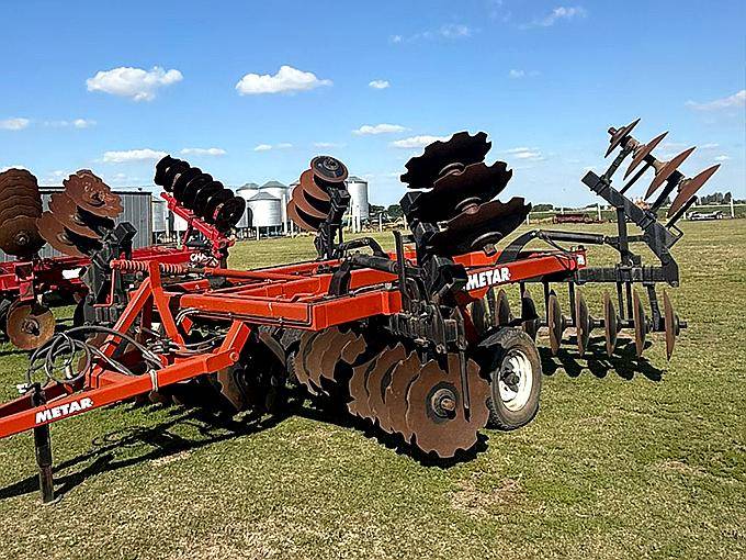 Disco Metar 44 Platos - Dentados y Lisos - Usado.