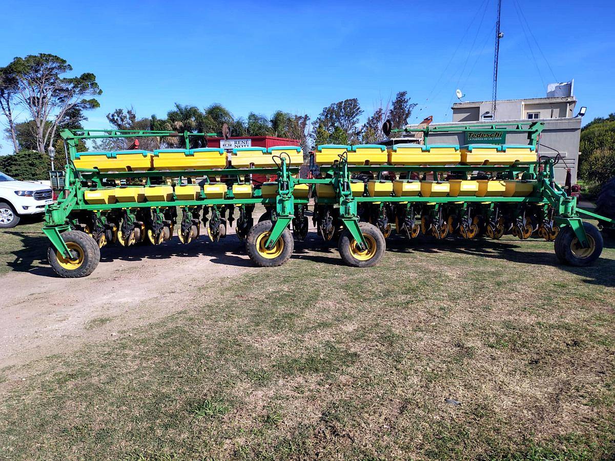 Sembradora Erca ED 18 a 52 con Fert Lateral.