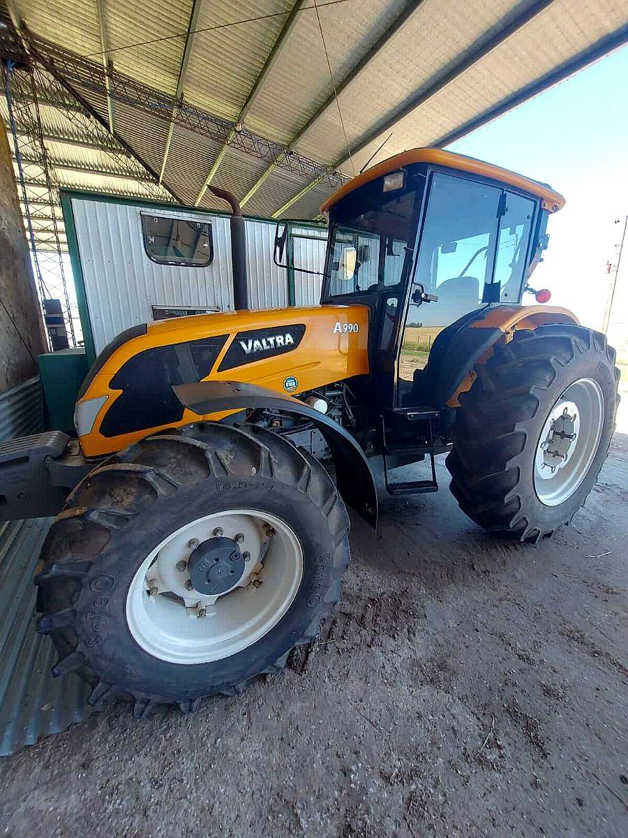 Tractor Valtra A990 - año 2021 C/ 3 Puntos - Perfecto Estado